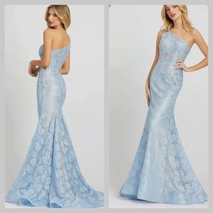 Mac Duggal
Asymmetric Beaded Lace Trumpet Gown